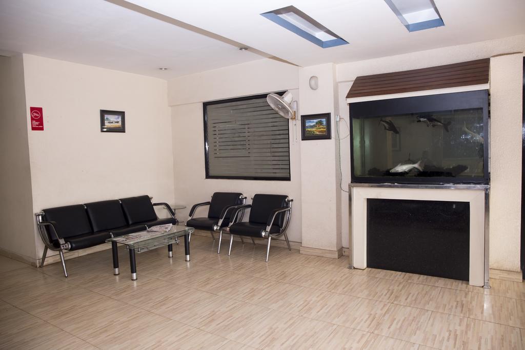 Oyo 1359 Hotel Best Inn Μπουμπάνεσβαρ Εξωτερικό φωτογραφία