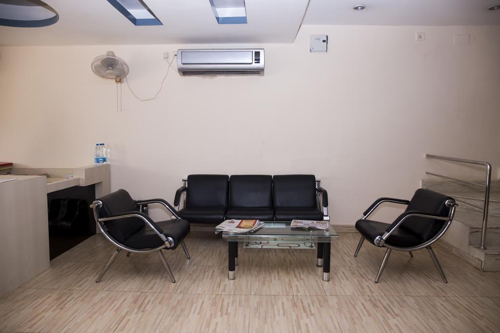 Oyo 1359 Hotel Best Inn Μπουμπάνεσβαρ Εξωτερικό φωτογραφία