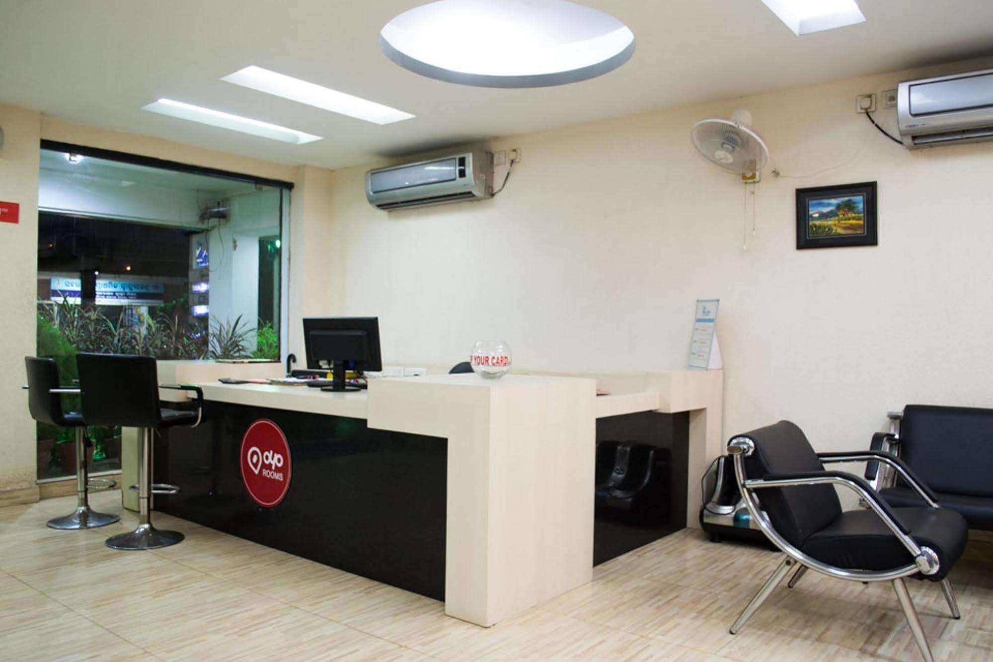 Oyo 1359 Hotel Best Inn Μπουμπάνεσβαρ Εξωτερικό φωτογραφία